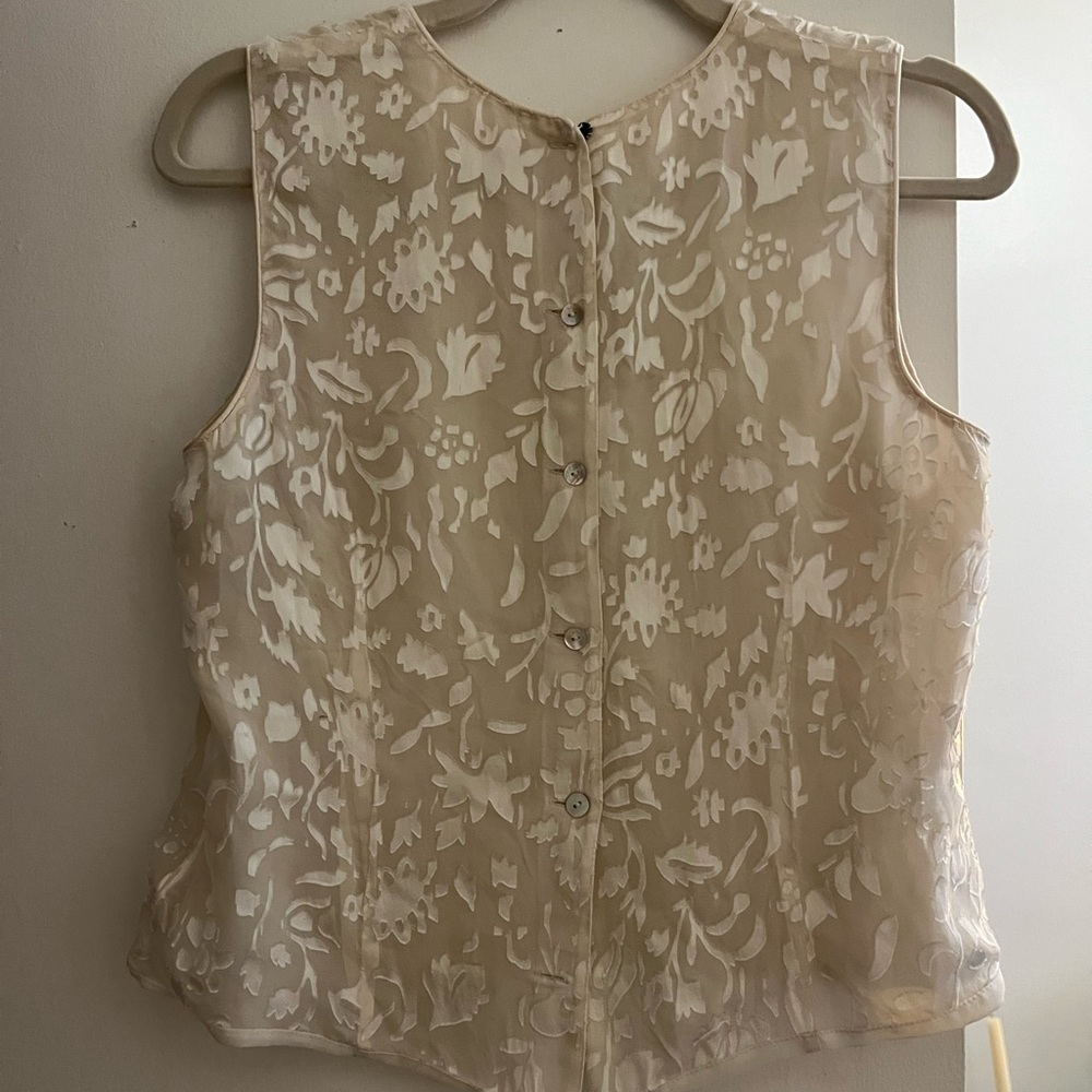 Vintage Victoria’s Secret Cream Floral Appliqué Sleeveless Top